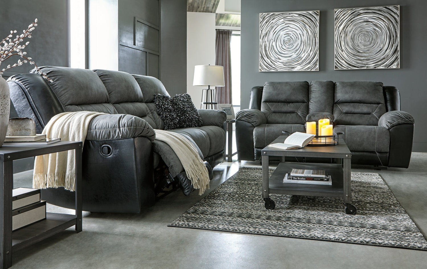 Living Room > Reclining Furniture > Reclining Sofas
