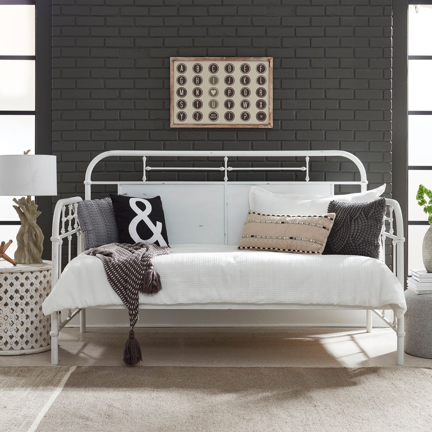 Twin Metal Day Bed - Antique White