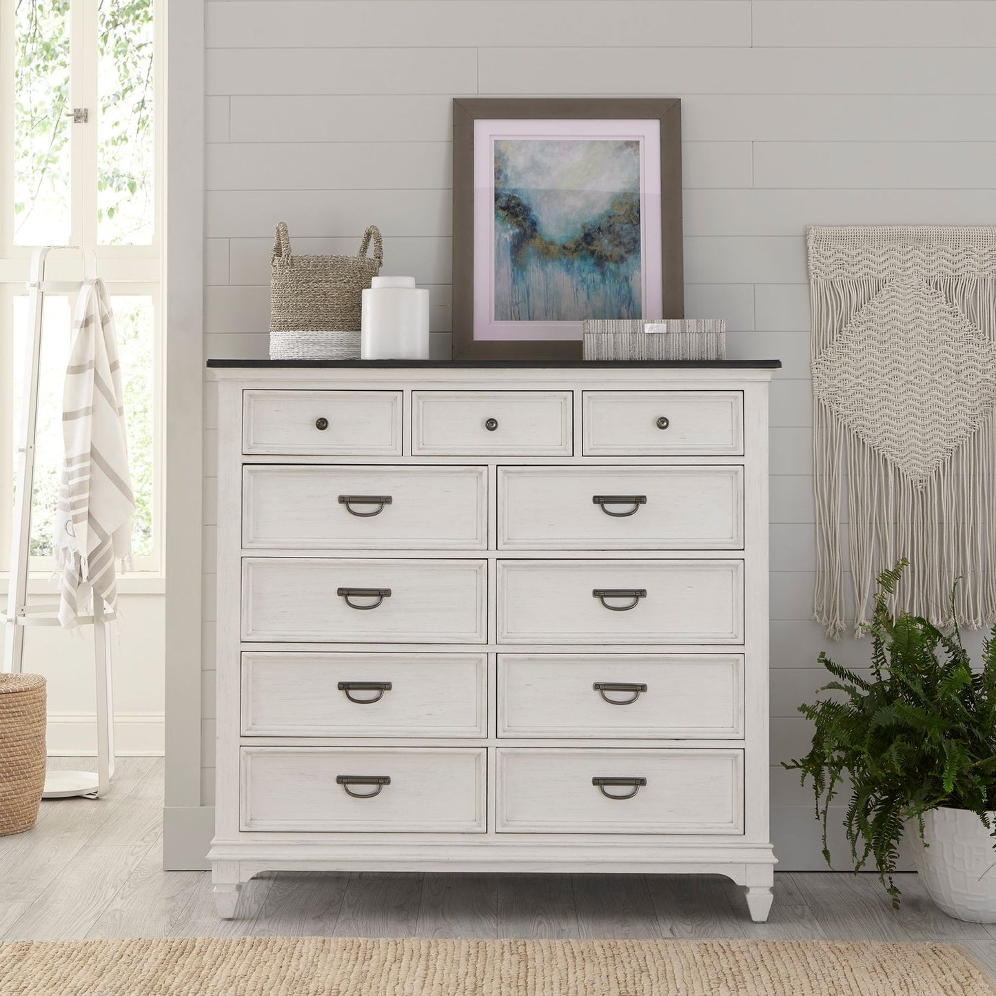 11 Drawer Chesser