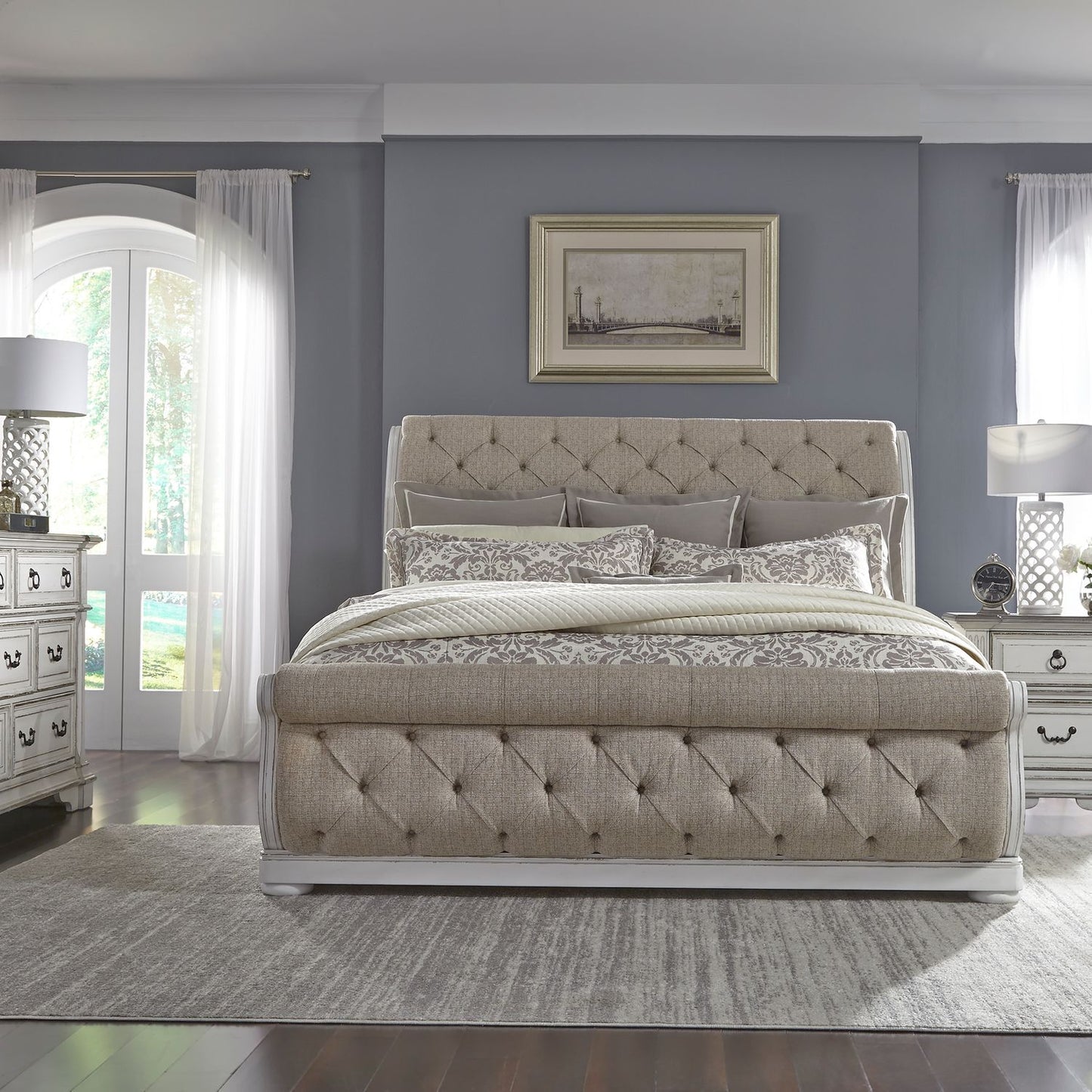 Queen Uph Sleigh Bed, Dresser & Mirror, Night Stand