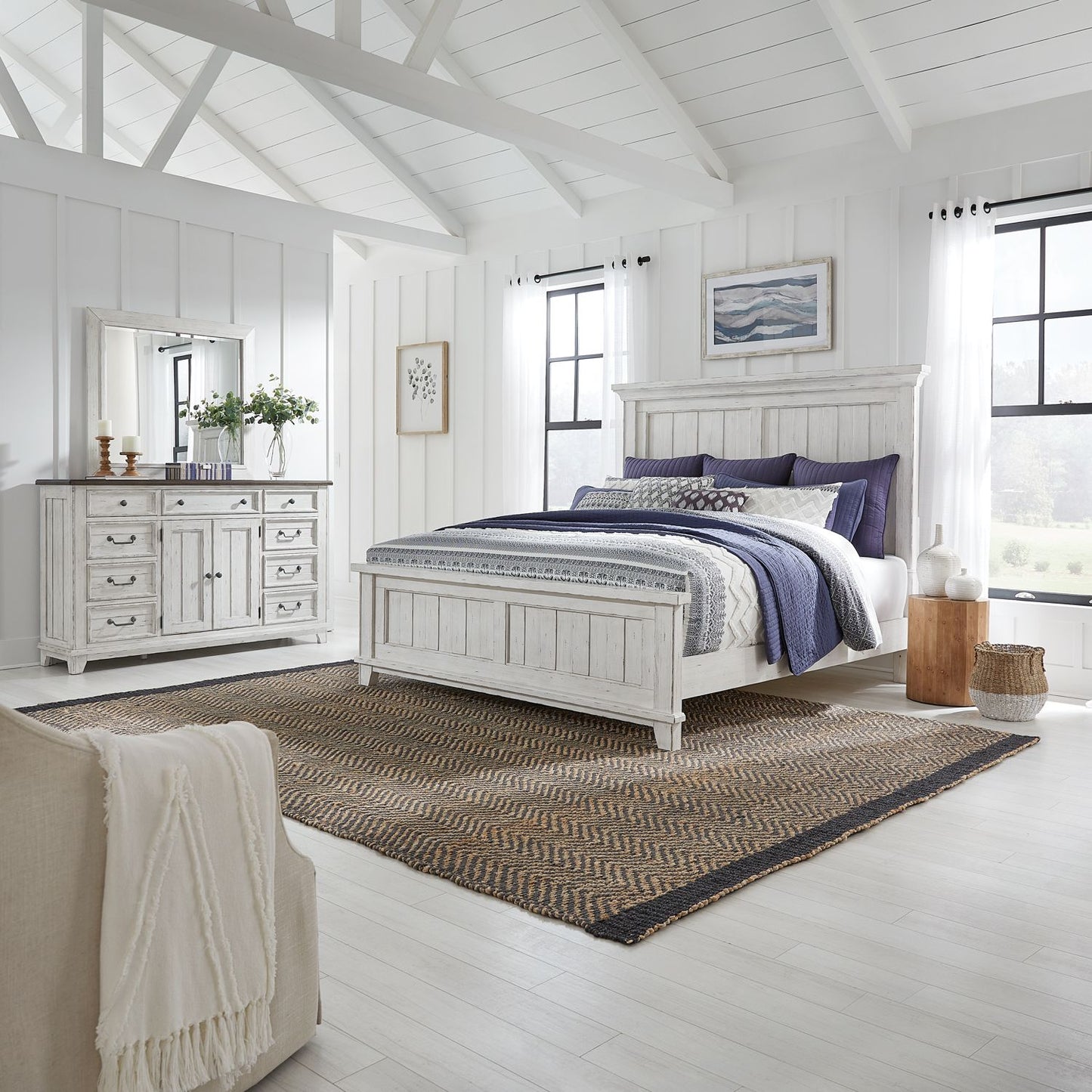 King Panel Bed, Dresser & Mirror