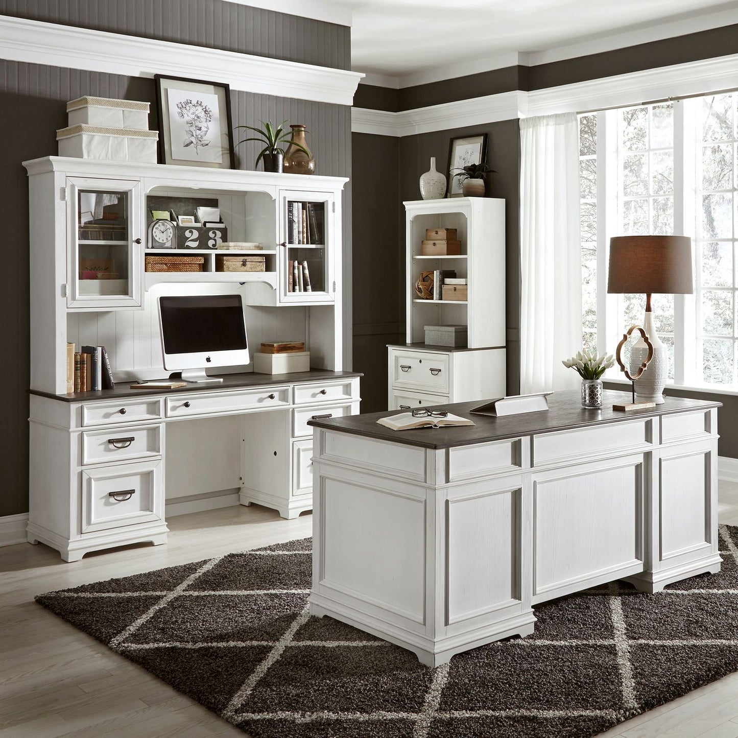 Complete Desk Set