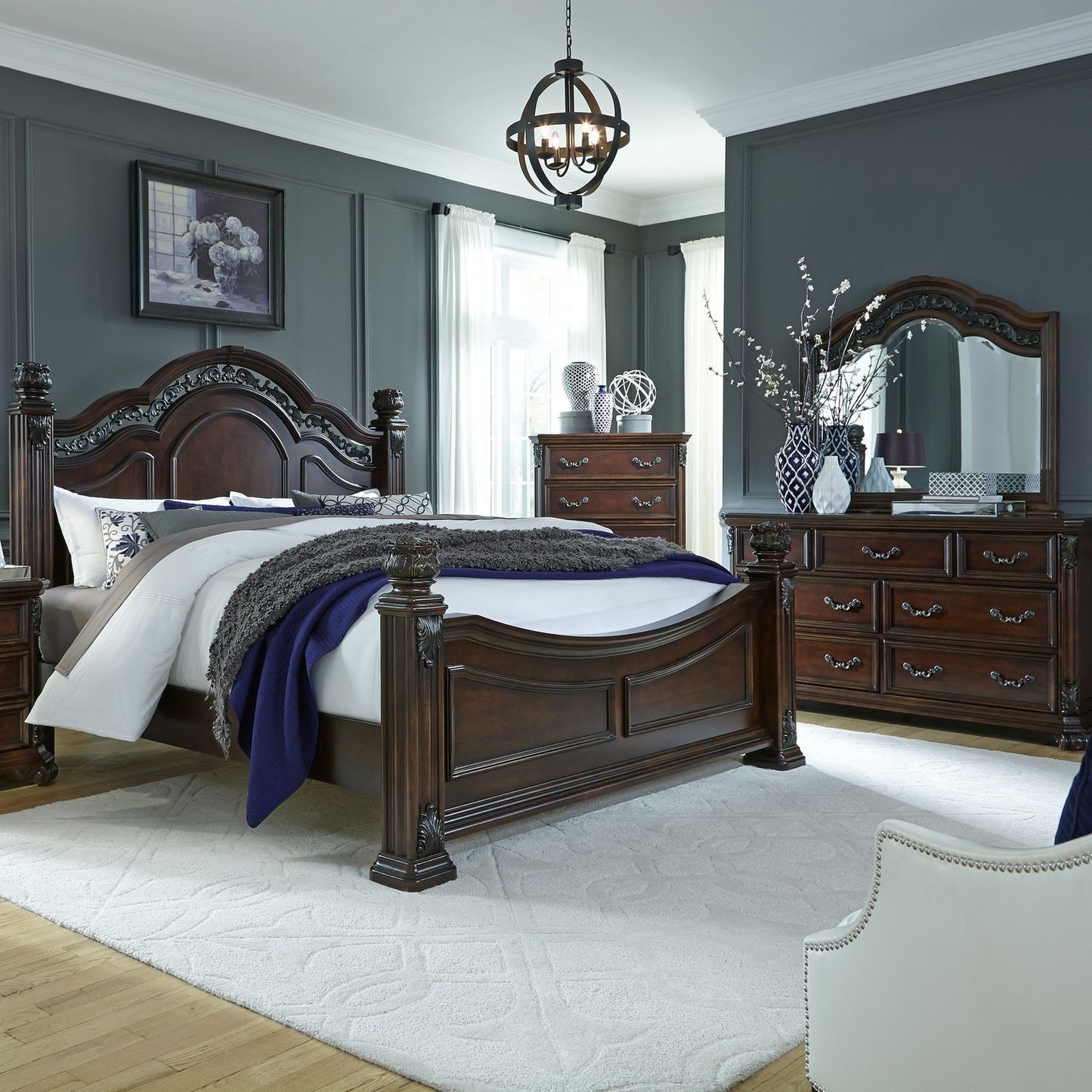 Queen Poster Bed, Dresser & Mirror