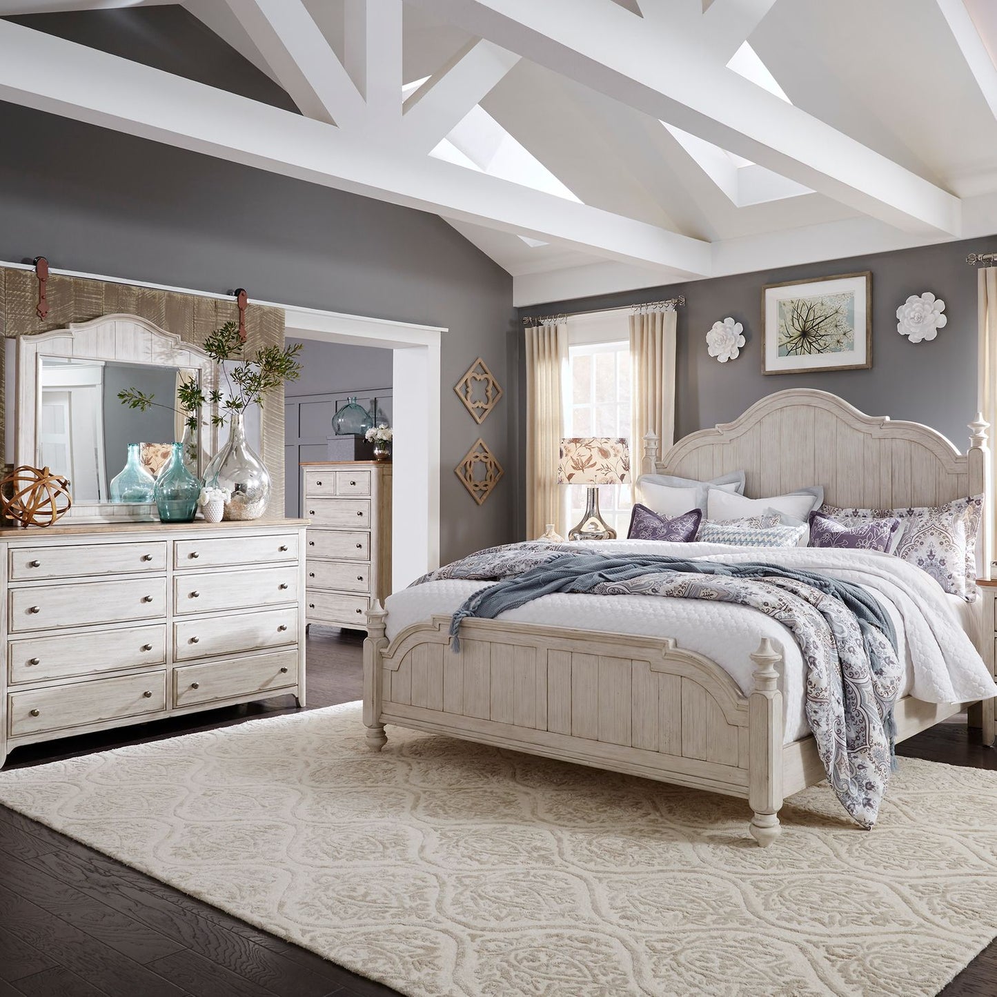 Queen Poster Bed, Dresser & Mirror, Chest
