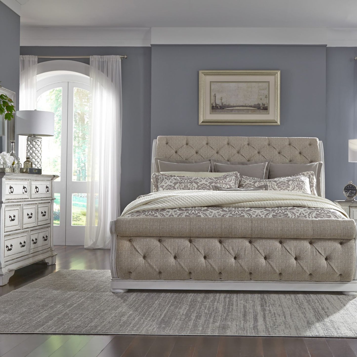 King Uph Sleigh Bed, Dresser & Mirror