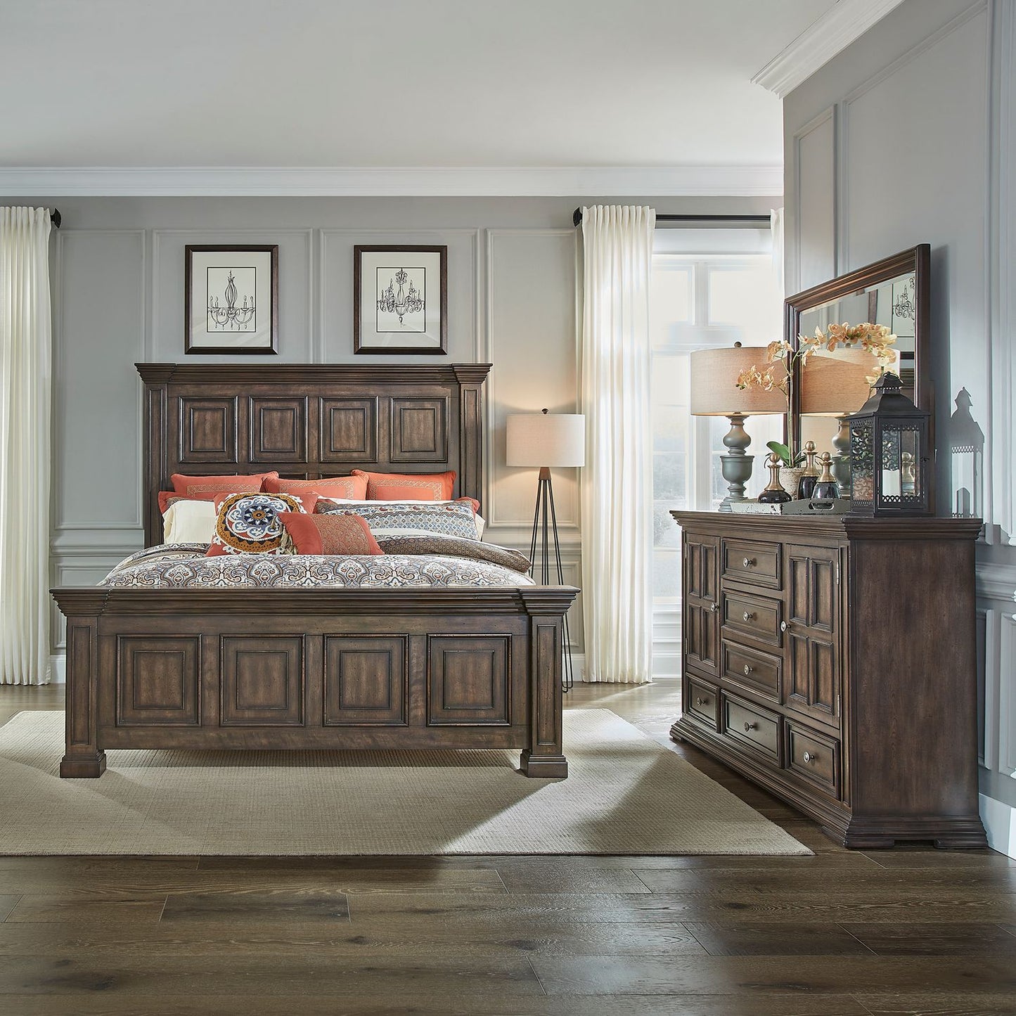 King California Panel Bed, Dresser & Mirror