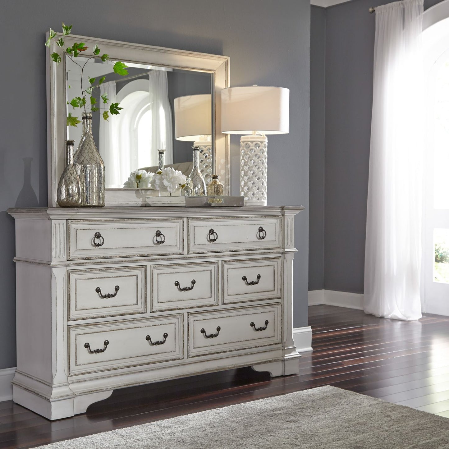 King California Sleigh Bed, Dresser & Mirror, Night Stand