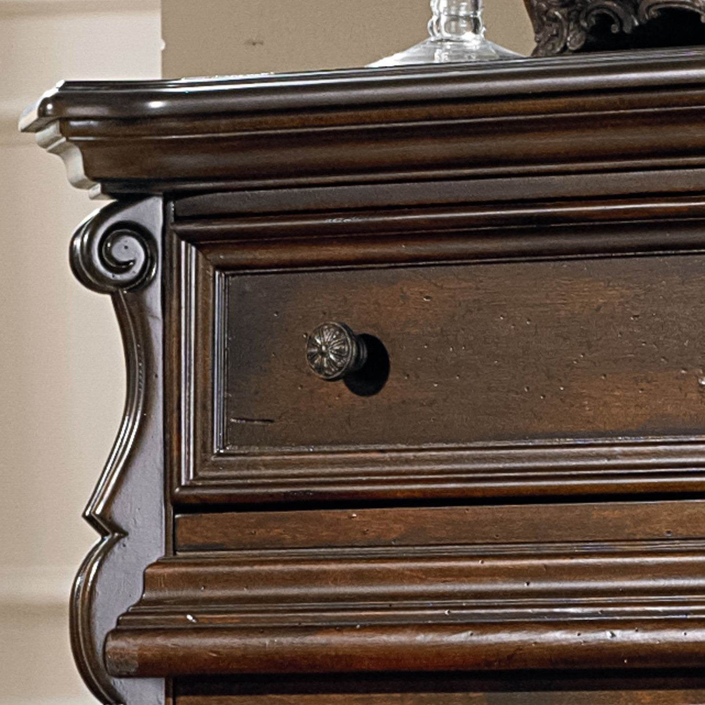 6 Drawer Chest