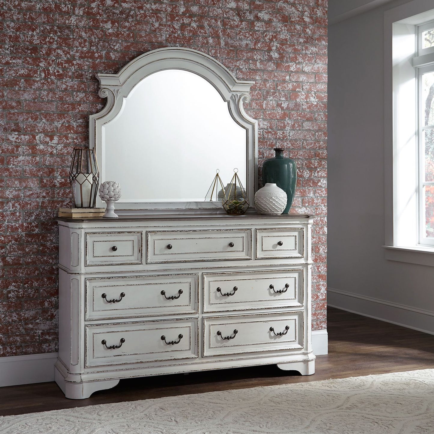 King California Panel Bed, Dresser & Mirror, Chest