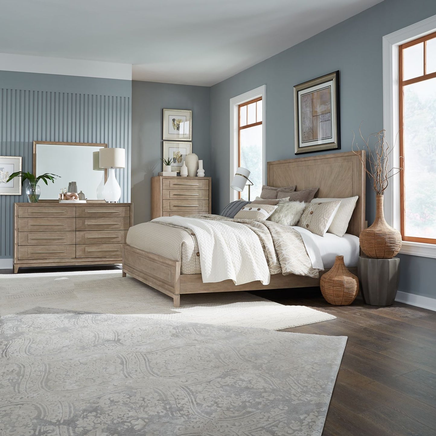 King California Panel Bed, Dresser & Mirror, Chest
