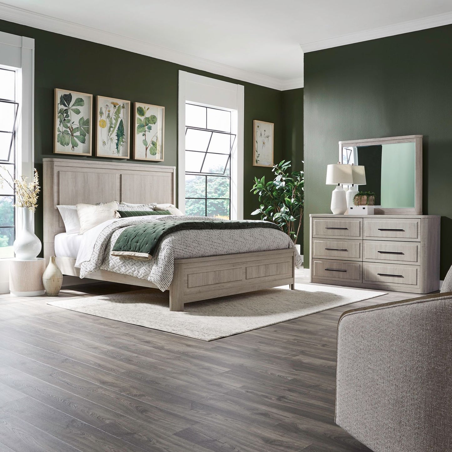 King California Panel Bed, Dresser & Mirror