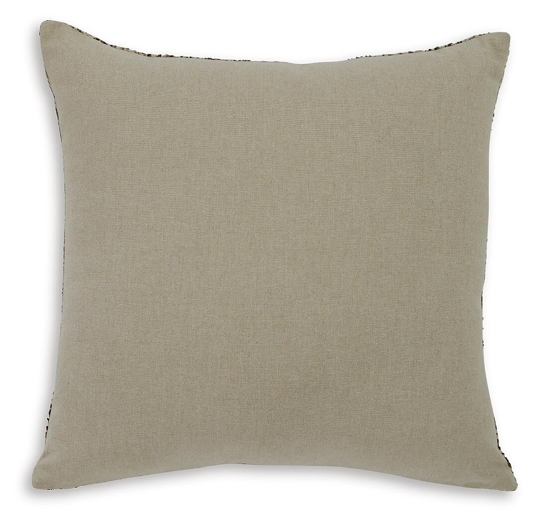 Jayner Pillow