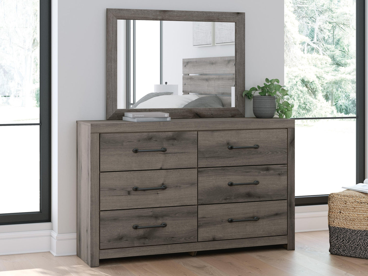 Urbanoore King Panel Bed, Dresser and Mirror