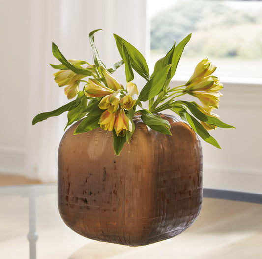 Capard I/O Vase