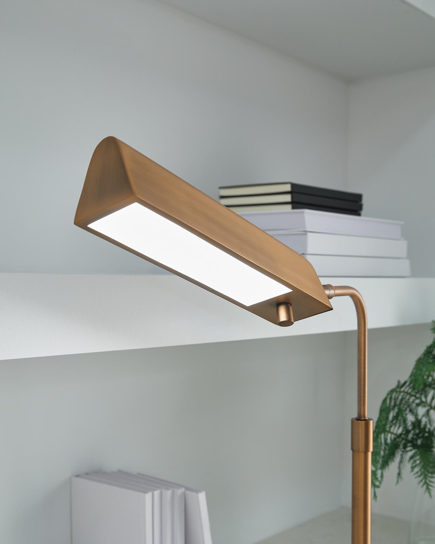 Yafe Metal Desk Lamp (1/CN)